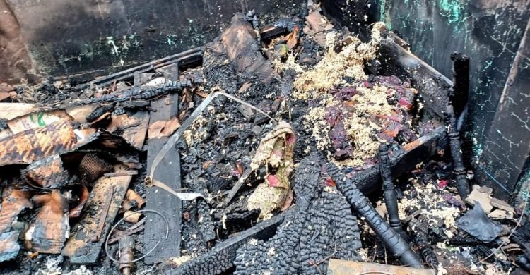 গোলাপগঞ্জে আগুনে পুড়ে ছাই বসতঘর