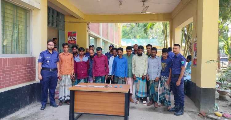 কোম্পানীগঞ্জে ১২ জুয়াড়ি আটক