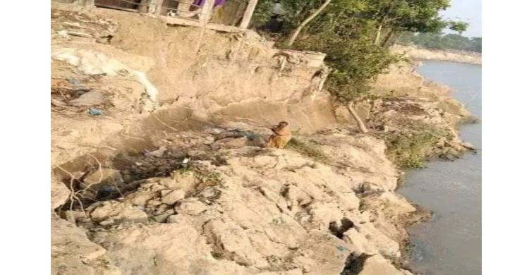 দোয়ারাবাজারে চেলা নদী ভাঙনে হুমকিতে সড়ক ও শিক্ষা প্রতিষ্টান