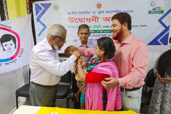 ভিটামিন এ প্লাস ক্যাম্পেইনের উদ্বোধন করলেন সিসিক মেয়র আরিফ