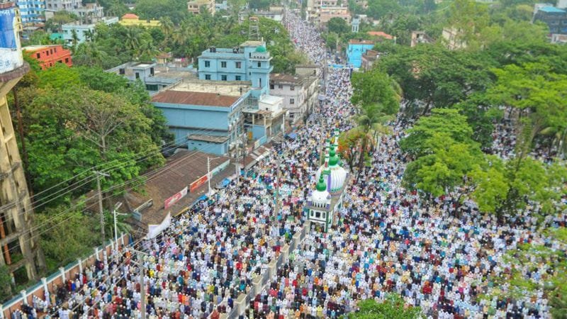 সিলেটে শাহী ঈদগাহে ঈদের নামাজ আদায়