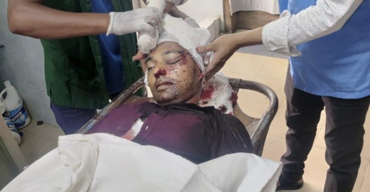 সিসিক’র ভবন থেকে স্টিলের পাইপ পড়ে সেনা সদস্য নিহত