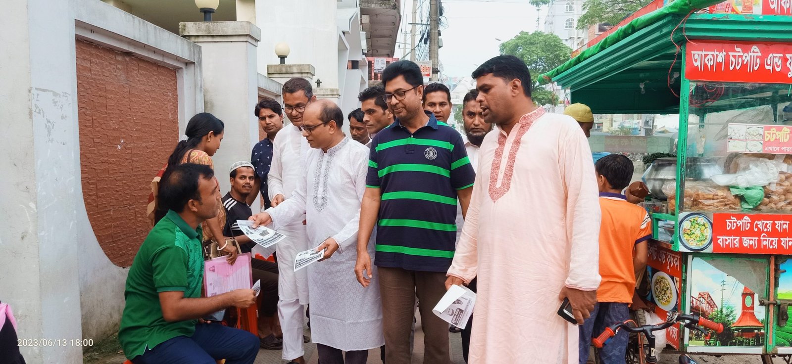 সিসিক নির্বাচনে নৌকার পক্ষে ড.সামছুল হক চৌধুরীর জনসংযোগ