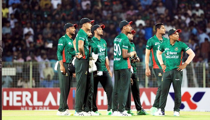 উত্তেজনাকর ম্যাচ জিতে এগিয়ে গেল টাইগাররা