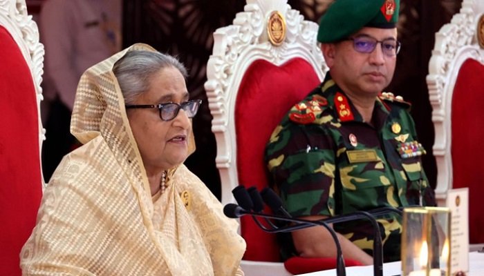 কারো কাছে হাত পেতে আমরা চলবো না: প্রধানমন্ত্রী