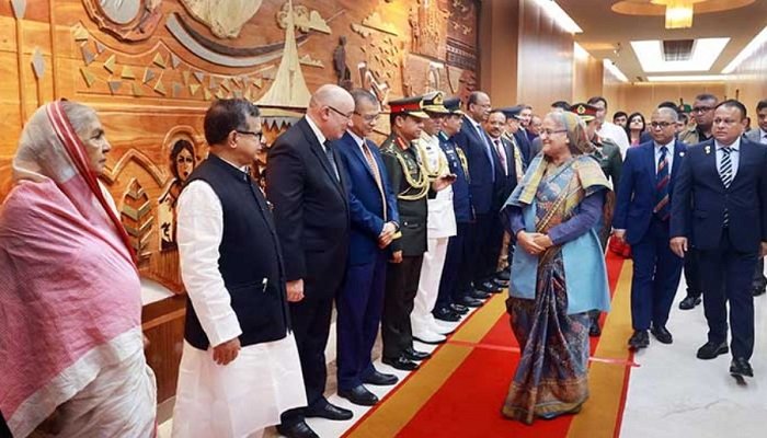 ইতালির উদ্দেশে ঢাকা ছাড়লেন প্রধানমন্ত্রী