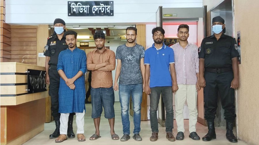 কিডনি বিক্রির চক্র: ক্রেতার কাছ থেকে ৫০ লাখ নিয়ে দাতাকে দেওয়া হতো ৫ লাখ