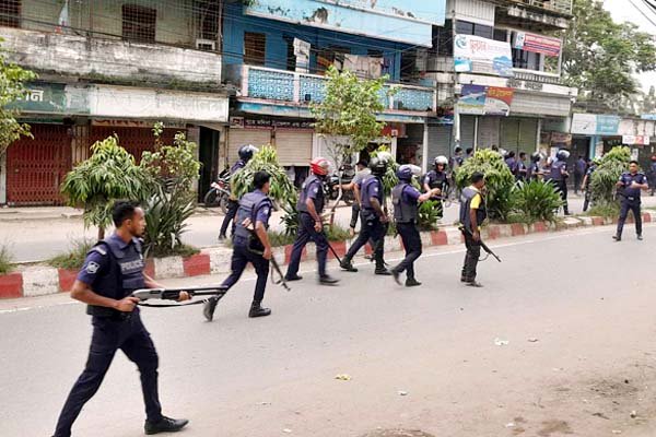 হবিগঞ্জে পুলিশ-বিএনপি সংঘর্ষের ঘটনায় ১ হাজার নেতাকর্মীর বিরুদ্ধে পৃথক দুটি মামলা
