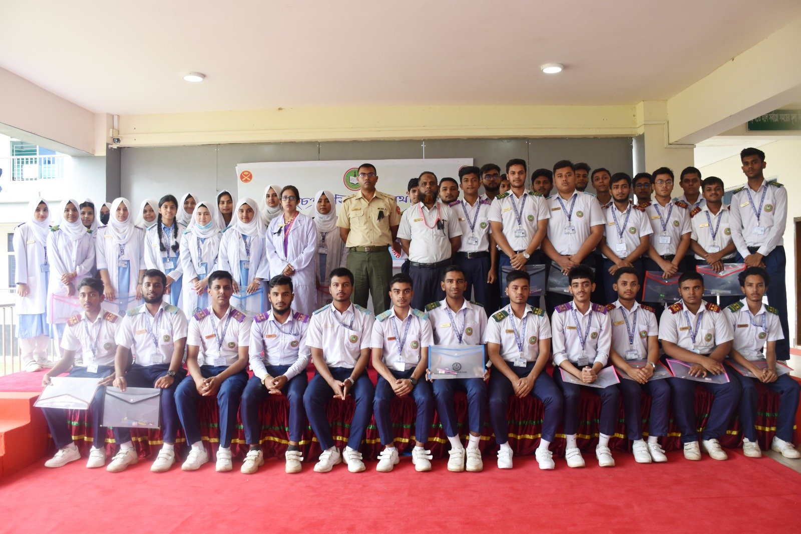 ক্যান্টনমেন্ট পাবলিক স্কুল এন্ড কলেজে এইচএসসি-২০২৩ ব্যাচের বিদায় সংবর্ধনা ও দোয়া মাহফিল