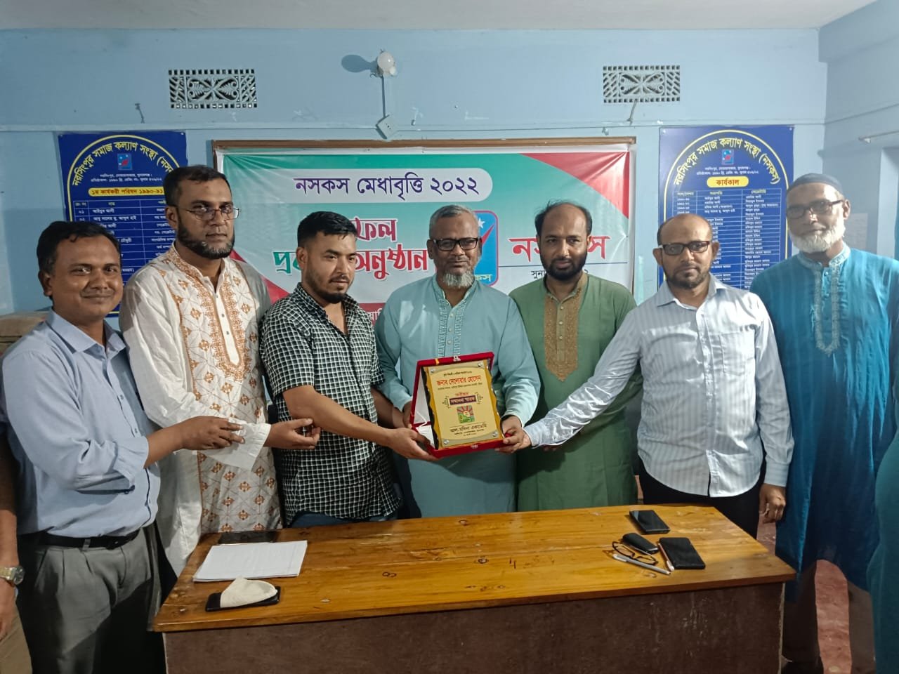 যুক্তরাজ্য প্রবাসী দেলোয়ারকে আল মদিনা একাডেমির সংবর্ধনা প্রদান