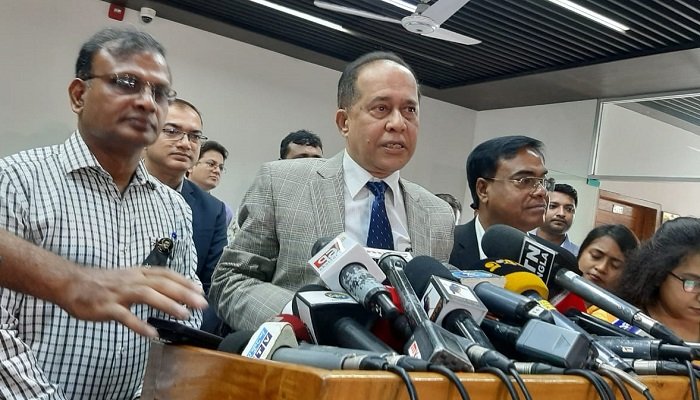 সাংবাদিকদের মোটরসাইকেল বিবেচনাধীন