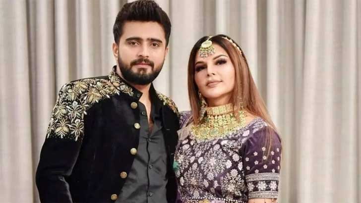 এবার রাখিকে নিয়ে বিস্ফোরক মন্তব্য আদিলের
