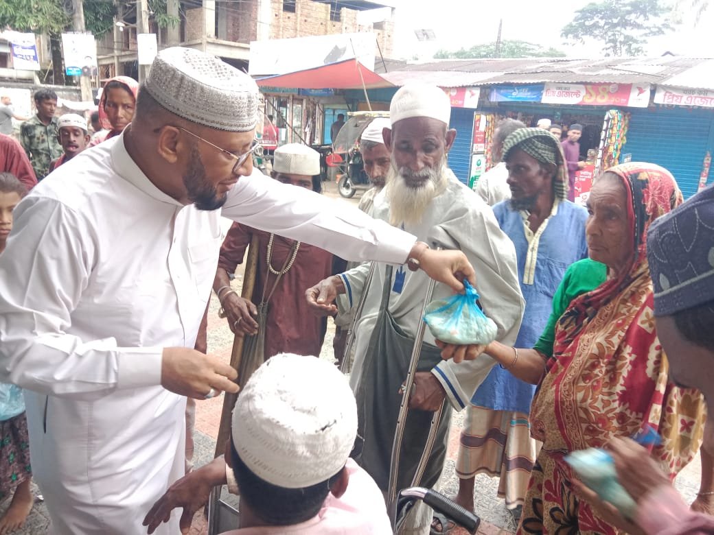 জাপা নেতা জাহাঙ্গীর আলমের উদ্যোগে গরীব- দুস্থদের মাঝে খাবার বিতরণ ও দোয়া মাহফিল