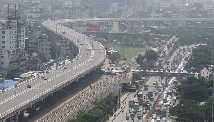 স্বস্তির যাত্রা এক্সপ্রেসওয়েতে