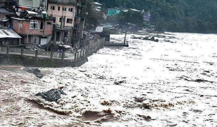 সিকিমে বন্যায় মৃতের সংখ্যা বেড়ে ৪০