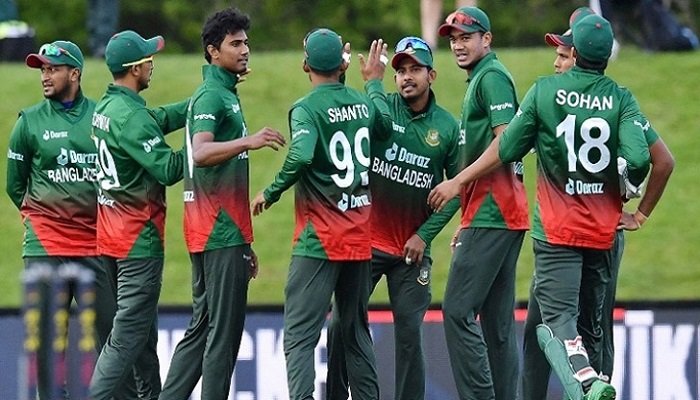 টস জিতে ব্যাটিংয়ে বাংলাদেশ