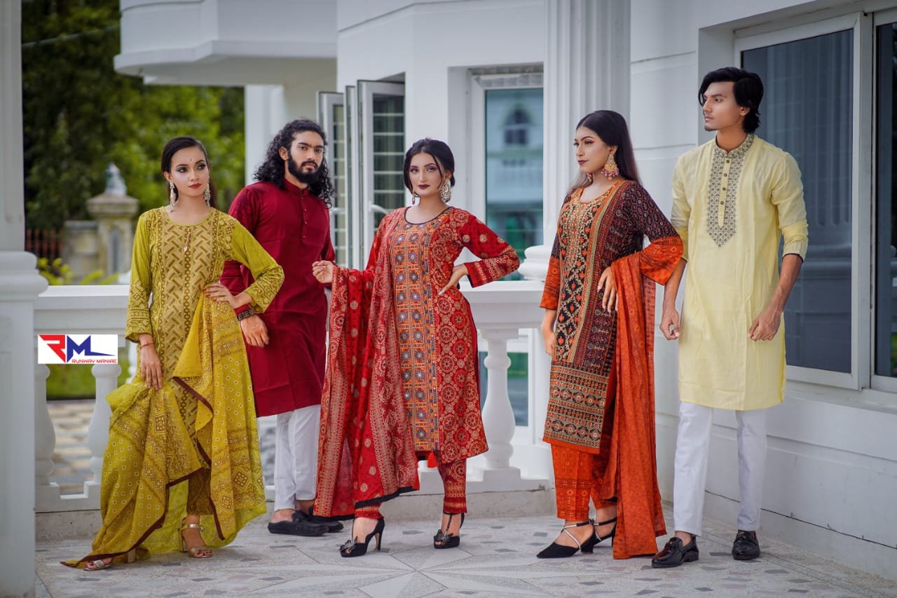 শারদীয় উৎসবের ছোঁয়া য় রানওয়ে ম্যানিয়াক মডেল এজেন্সি