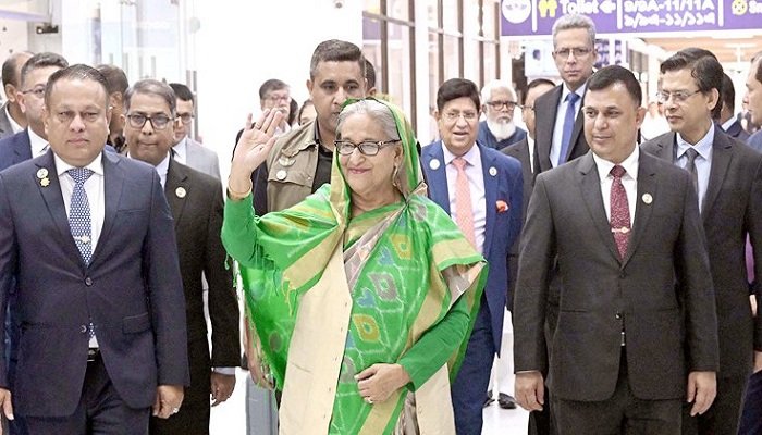 ১৬ দিনের সফর শেষে দেশে ফিরলেন প্রধানমন্ত্রী
