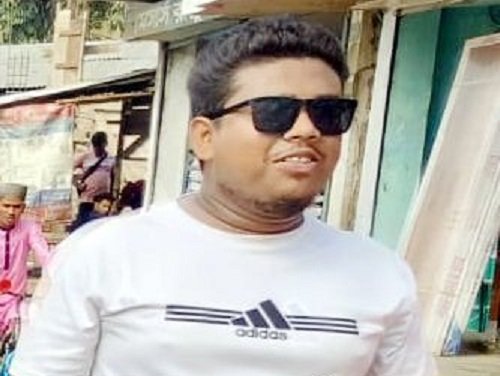 গাড়ি ভাঙচুরের অভিযোগে ছাত্রদল নেতা গ্রেপ্তার, ককটেল উদ্ধার