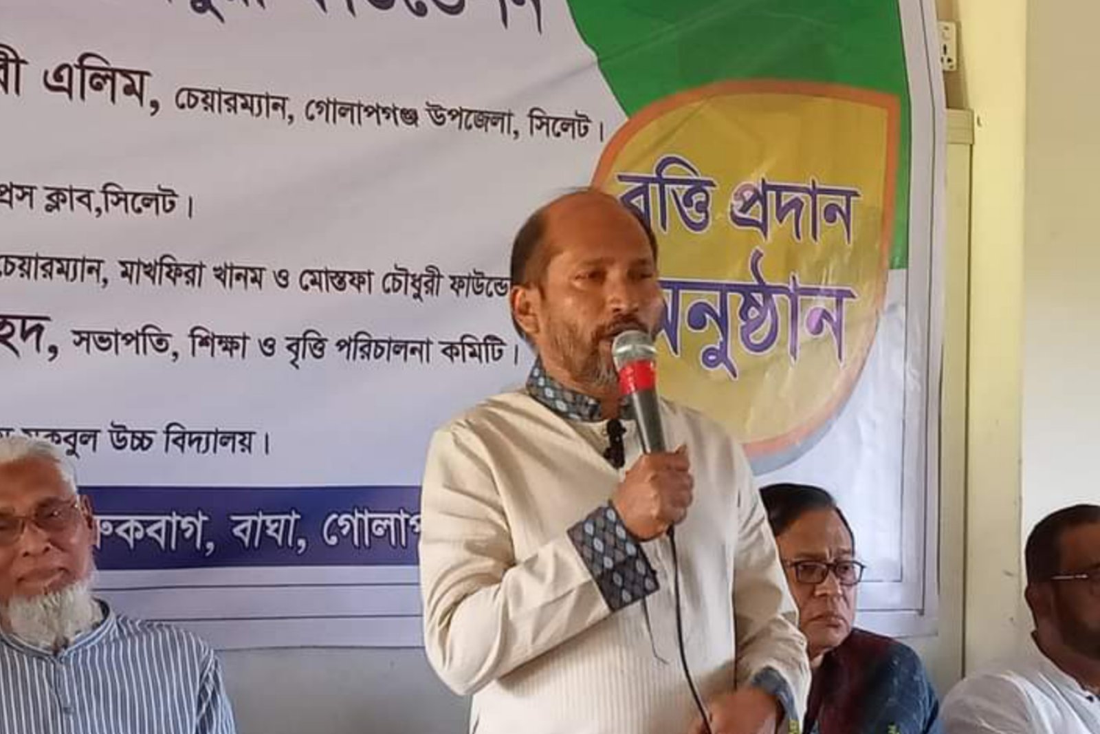 সফল হতে চাইলে কঠোর পরিশ্রমী হতে হবে: এলিম চৌধুরী