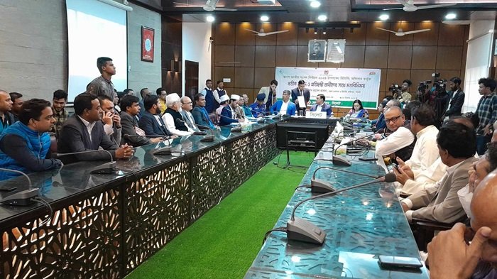 সিলেটে প্রতীক পেয়ে আনুষ্ঠানিক প্রচার-প্রচারণায় প্রার্থীরা