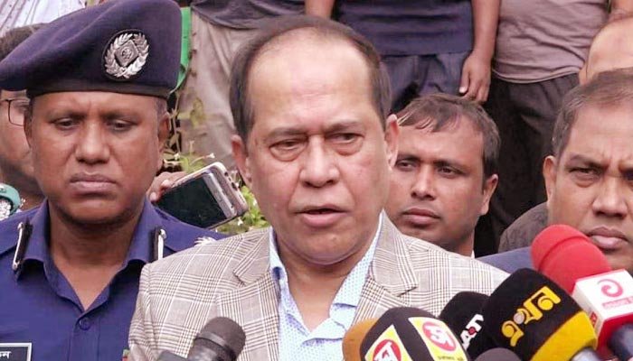 প্রার্থীরা আন্তরিক না হলে সুষ্ঠু নির্বাচন সম্ভব নয়: ইসি