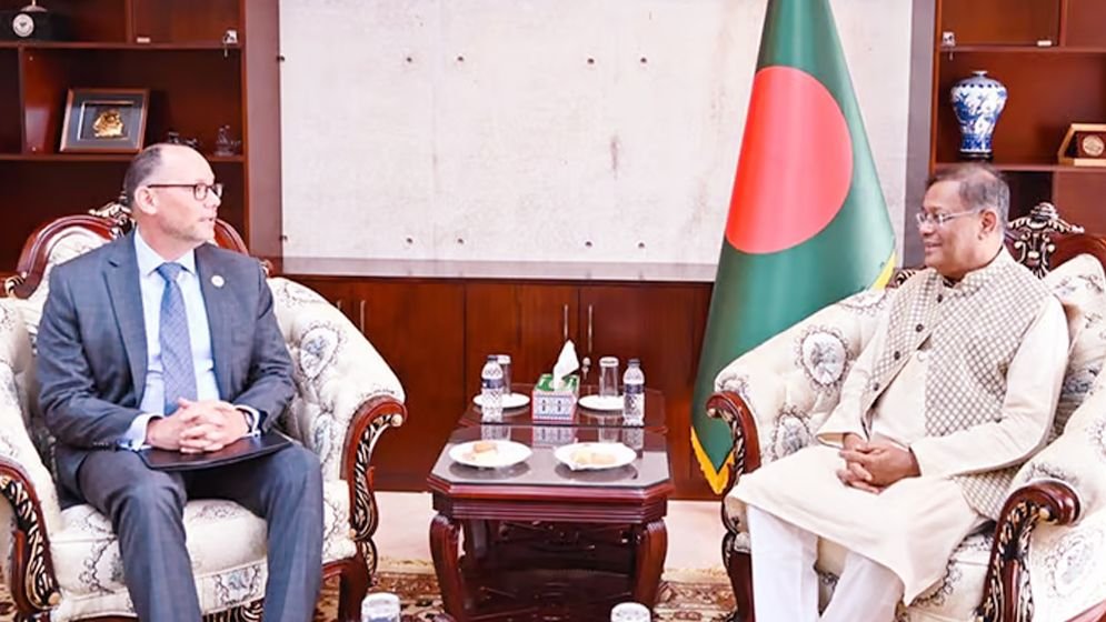 বাংলাদেশের সঙ্গে ঘনিষ্ঠভাবে কাজ করবে যুক্তরাষ্ট্র: পিটার হাস