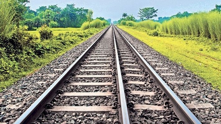 কুলাউড়ায় ট্রেনে কাটা পড়ে নারীর মৃত্যু