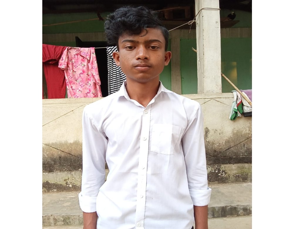 দোয়ারাবাজারে বাবার লাশ বাড়িতে রেখে পরীক্ষার হলে এসএসসি পরিক্ষার্থী ছেলে