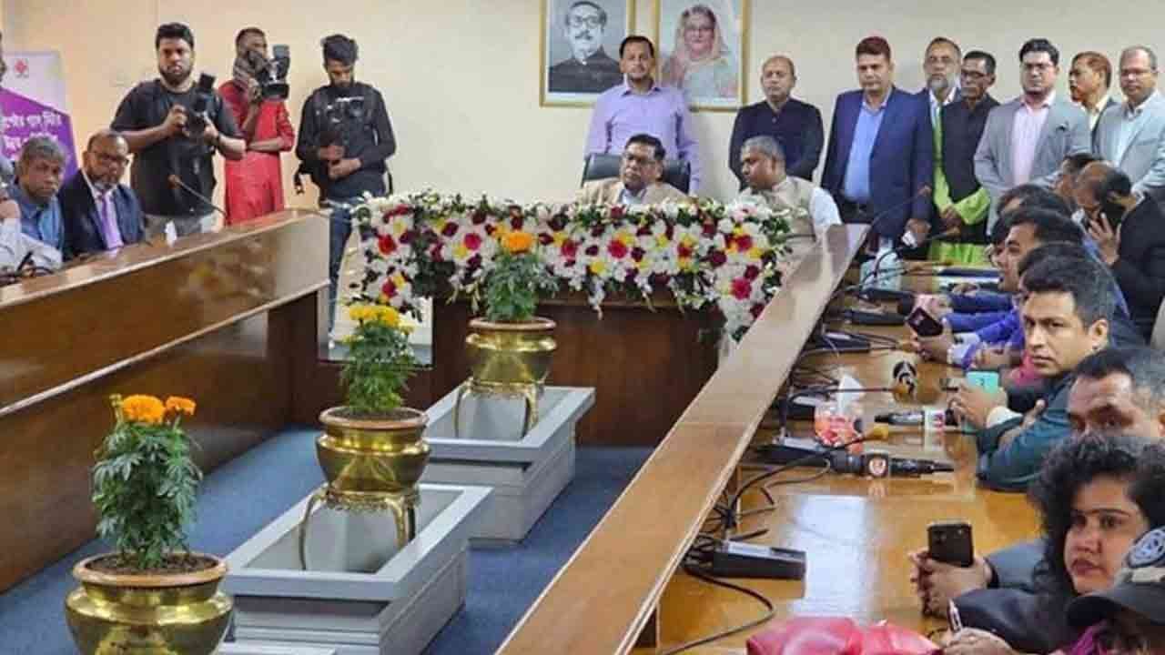 গ্যাসের শতভাগ প্রিপেইড মিটার স্থাপন করা হবে : সিলেটে জ্বালানি প্রতিমন্ত্রী