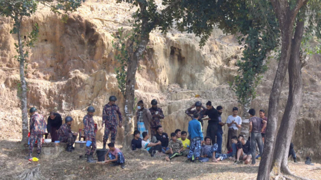 মিয়ানমার সীমান্ত দিয়ে জান্তার আরও ১৭৯ সদস্য ঢুকলো বাংলাদেশে