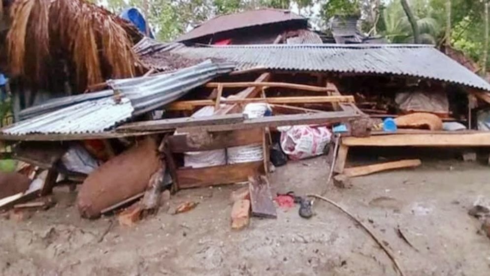 প্রলয়ঙ্করী ঘূর্ণিঝড় রেমাল তাণ্ডবে নিহত বেড়ে ১২