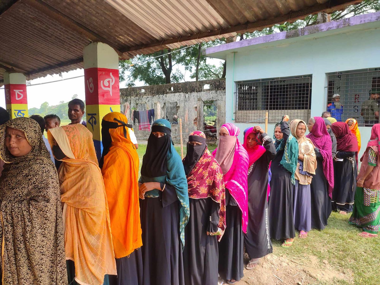 সিলেটের ১০ উপজেলায় চলছে ভোট উৎসব