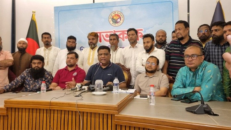 সিলেটের বন্যা প্রতিরোধে স্থায়ী ব্যবস্থা গ্রহন করা হবে: মেয়র