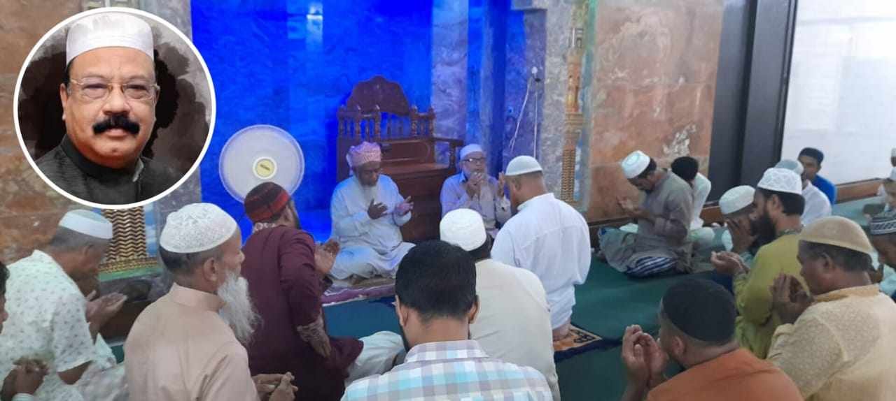 সাবেক মেয়র মরহুম বদর উদ্দিন আহমদ কামরানের চতুর্থ মৃত্যু বার্ষিকীতে দোয়া অনুষ্ঠিত