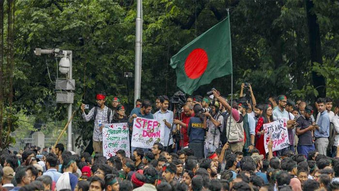 জুলাই গণহত্যা: ৩২ সাংবাদিকসহ ৫২ জনের বিরুদ্ধে অভিযোগ