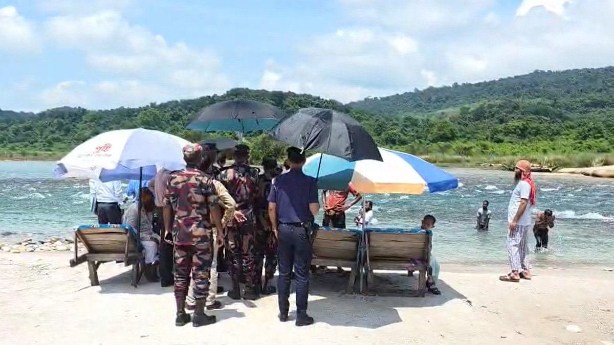 এবার সাদাপাথর পরিদর্শনে মন্ত্রিপরিষদের তদন্ত কমিটি