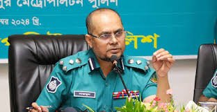 রাস্তা বন্ধ করে চলাচল করা জিএমপির সেই কমিশনারকে প্রত্যাহার