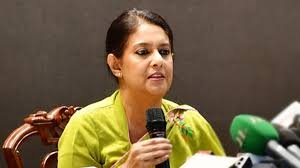 সেন্ট মার্টিন বন্ধ ছিল না, পর্যটক নিয়ন্ত্রণ করা হয়েছে : রিজওয়ানা