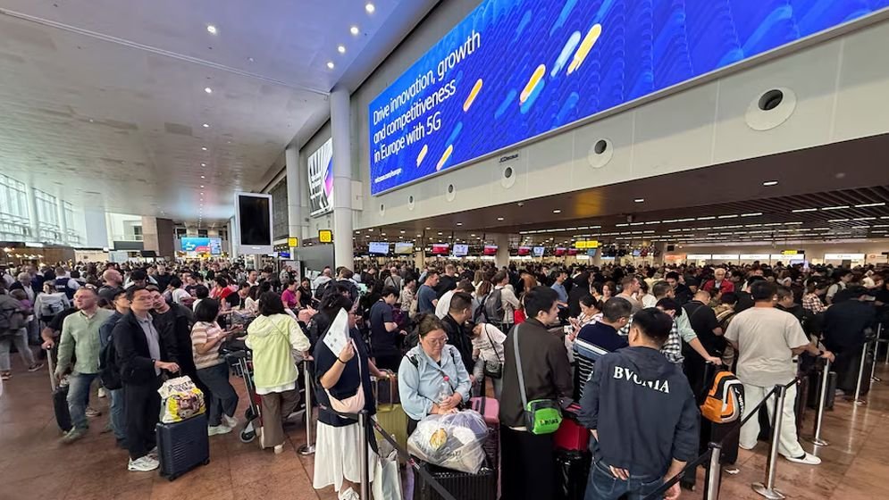 সাইবার হামলায় ইউরোপজুড়ে শত শত ফ্লাইট বাতিল