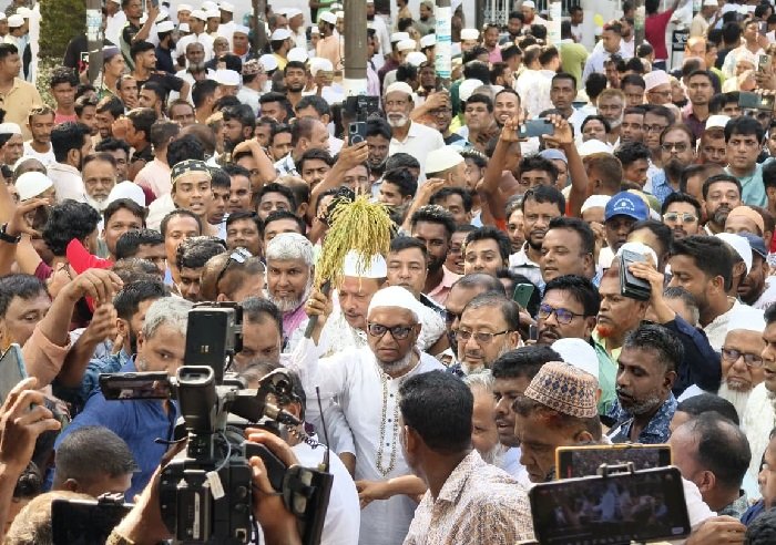 নির্বাচনী প্রচারে নেমে আরিফ বললেন আমি হান্ড্রেড পার্সেন্ট আশাবাদী