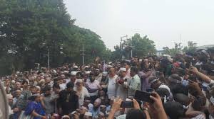 আন্দোলন অব্যাহত রাখার ঘোষণা শিক্ষকদের