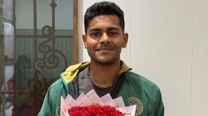 হংকংয়ের বিপক্ষে শুরুর একাদশে নেই শমিত শোম