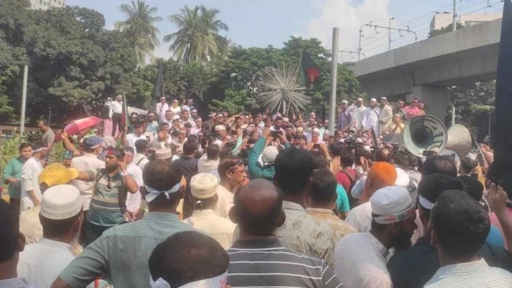 এমপিওভুক্ত শিক্ষকদের ‘কালো পতাকা মিছিল’