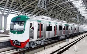 নতুন সূচিতে চলছে মেট্রোরেল