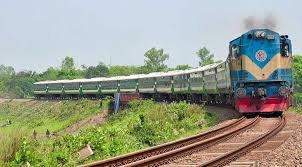 বনলতা এক্সপ্রেস থেকে পিস্তলসহ আগ্নেয়াস্ত্র উদ্ধার করল সেনাবাহিনী