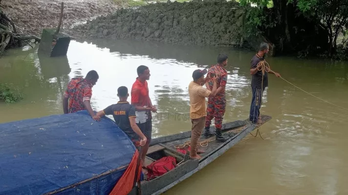 দিরাইয়ে নৌকা থেকে পড়ে শিশু নিখোঁজ