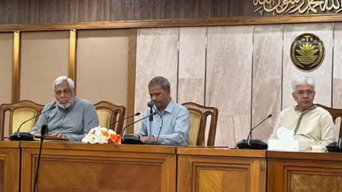 ‘গণভোট নিয়ে দলগুলো ঐকমত্যে পৌঁছাতে না পারলে সিদ্ধান্ত দেবে সরকার’