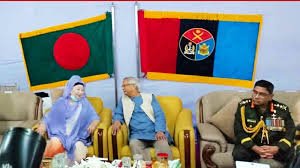 সেনাকুঞ্জে খালেদা জিয়ার সঙ্গে একান্তে কথা বললেন প্রধান উপদেষ্টা