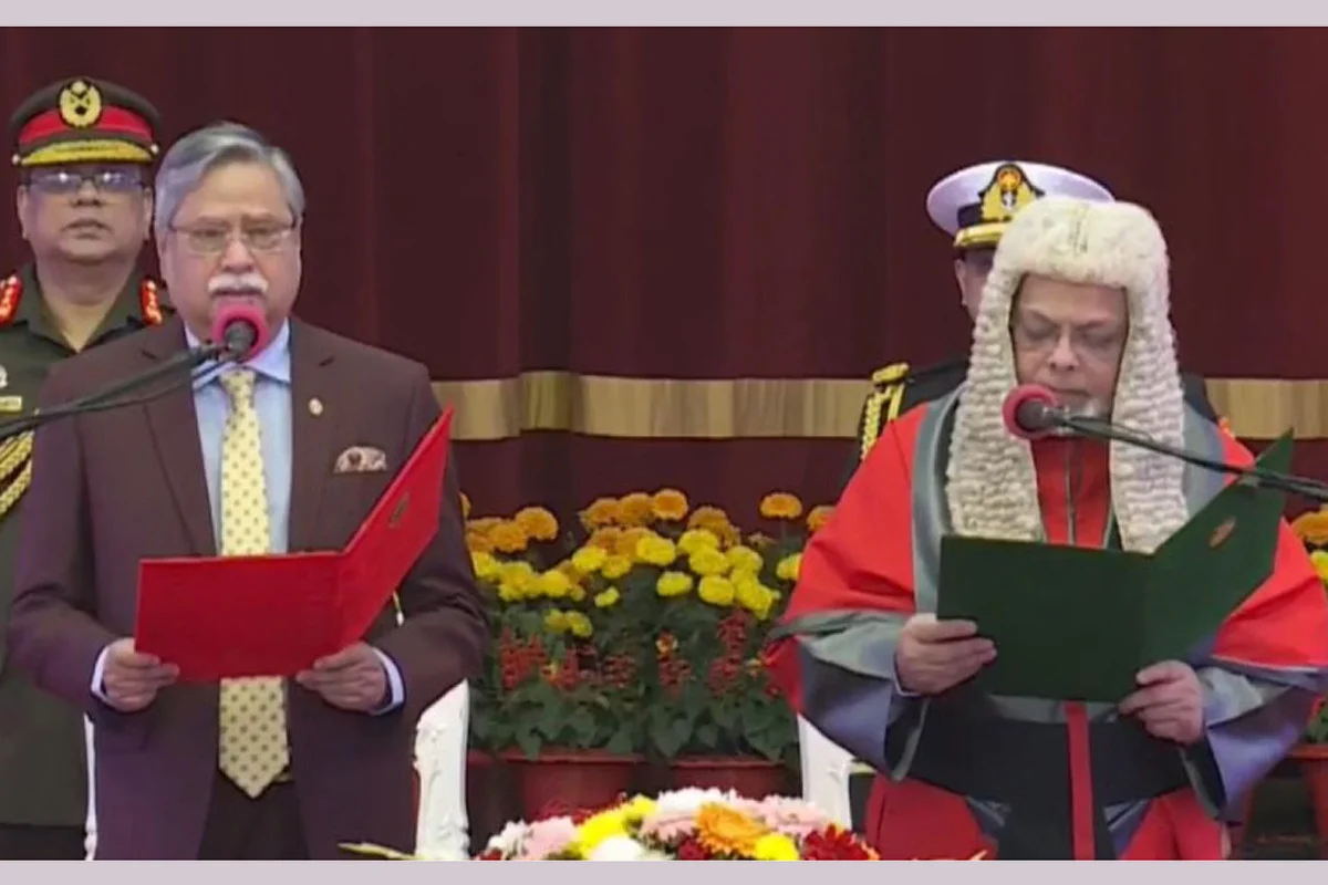 শপথ নিলেন নতুন প্রধান বিচারপতি